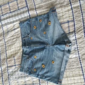 American Eagle floral mom shorts
